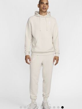Nike Dri-FIT Liverpool F.C. Standard Issue Cream Sweat Set. Men’s Size Medium